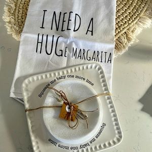 Mud pie serving set for Margarita night NWT w/dish towel